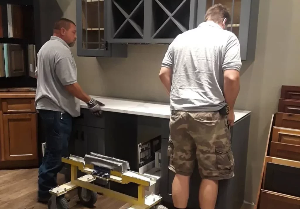 34510284_763672287159097_8368341891871145984_n Cabinets Installation | Hopkins Floor Co
